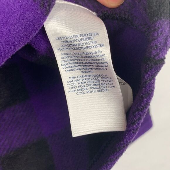 CHAPS Plaid Sweater - Picture 5 of 7